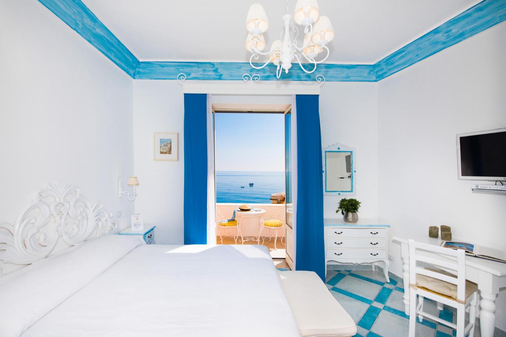 Large Studio with Sea View